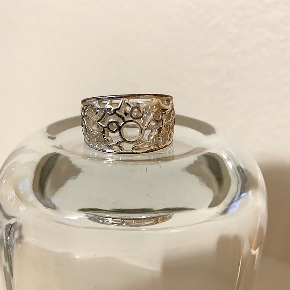 Disney souvenir Rhodium metal cutout Mickey Mouse ring (size 7) - Picture 4 of 7